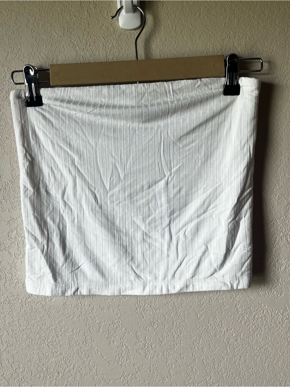 AEO White Ribbed Cropped Tube Top